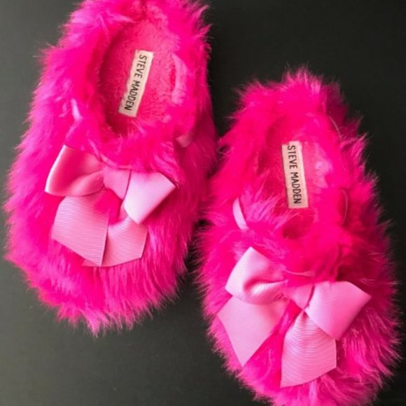 Steve Madden Girls Faux Fur Slippers w Ribbons, Age 7, Size M 2, Hot Pink - Picture 1 of 3